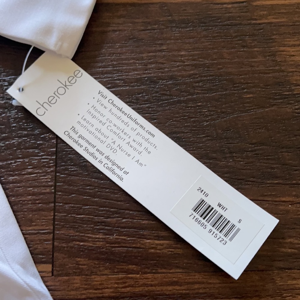 Cherokee Lab Coat - Picture 4 of 6